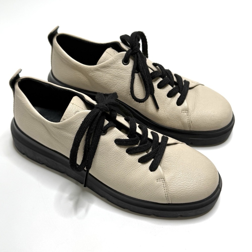 ECCO Womens Nouvelle Lace up Leather‎ Sneakers Limestone Size 7-7.5 Cream White